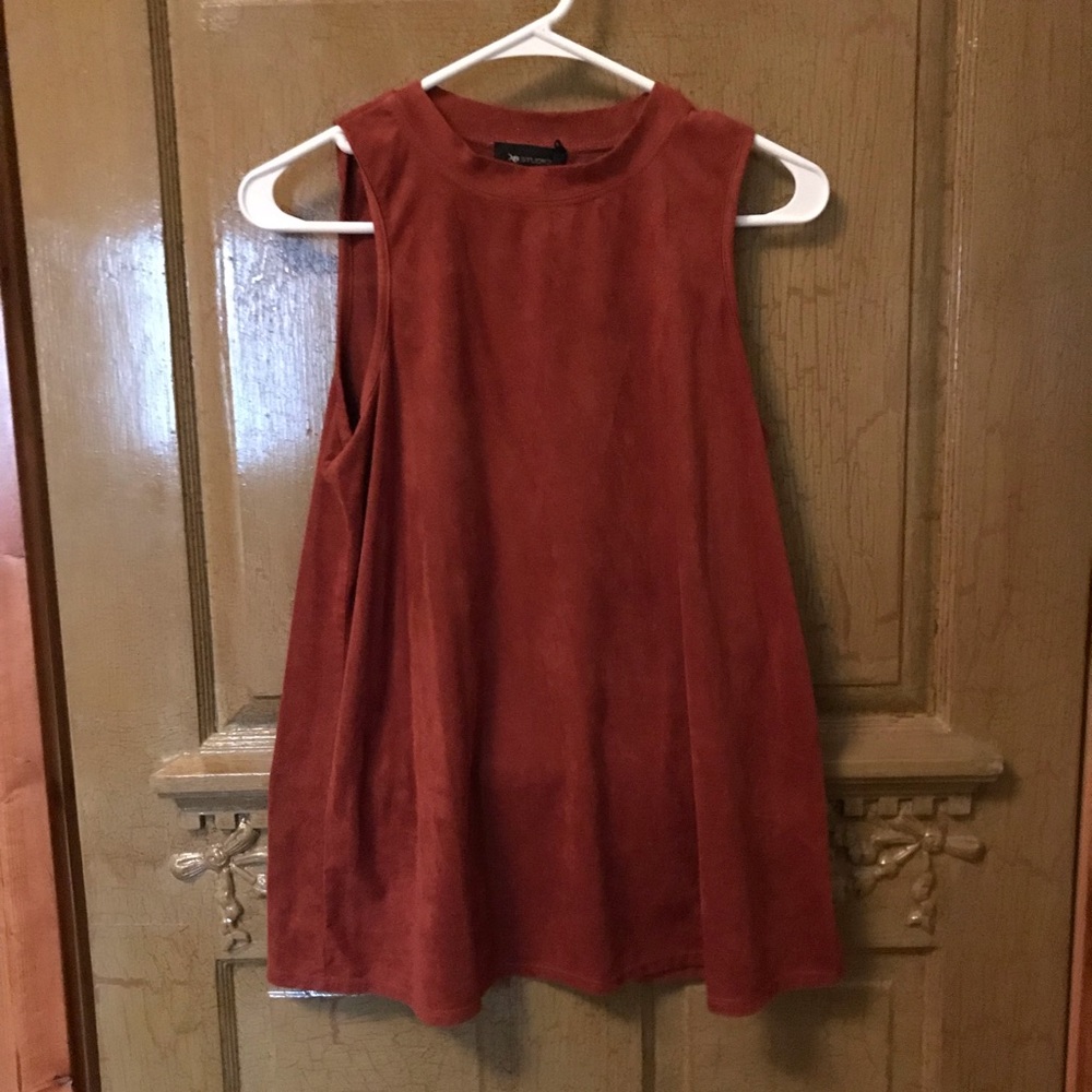 AB Studio tank